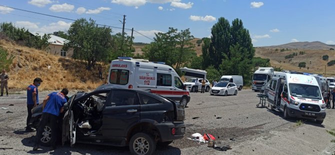 Dersim'de kaza: 1 ölü, biri bebek 5'i ağır 17 yaralı