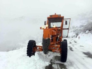 Ulaşıma kapanan 83 köy yolu ulaşıma açıldı