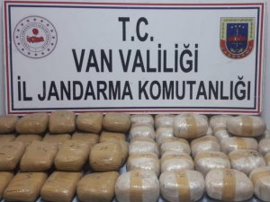 Van’da 60 kilo esrar ele geçirildi