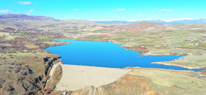 Pertek Kacarlar sulama inşaatı devam ediyor