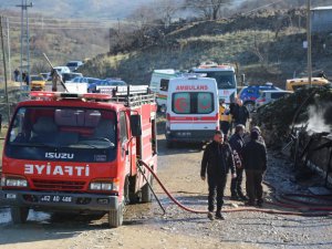 Evde çıkan yangında hayatını kaybetti