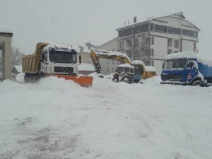 290 köy yolu ulaşıma kapandı