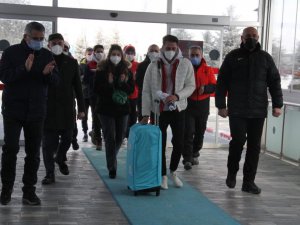 'Uçan Türk' Fatih Arda İpçioğlu, Pekin’e alkışlarla uğurlandı