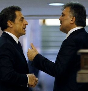 Sarkozy, Gül'ün telefonlarından kaçıyor VİDEO