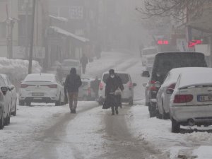 Muş’ta 37 köy yolu ulaşıma kapandı