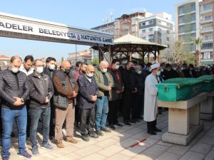 Manisalı ünlü şair ve yazar son yolculuğuna uğurlandı