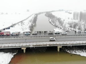 Muş’ta nehre düşen genç kızı arama çalışmaları devam ediyor