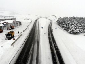 Doğunun yüksek kesimlerde kar yağışı etkili oldu