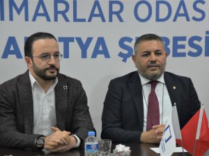 Başkan Sadıkoğlu: “Projeleri şehrimizin mimarları çizmeli”