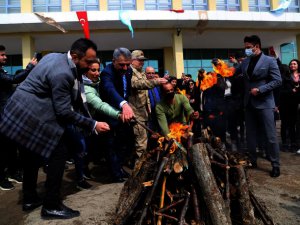 Nevruz coşkuyla kutlandı