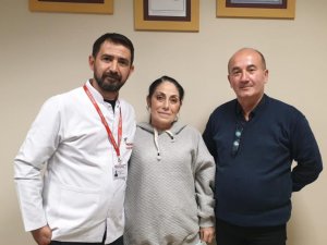 Karnındaki şişliğin nedeni yumurtalık kanseri çıktı