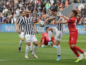 Süper Lig’de ateş hattı netleşiyor