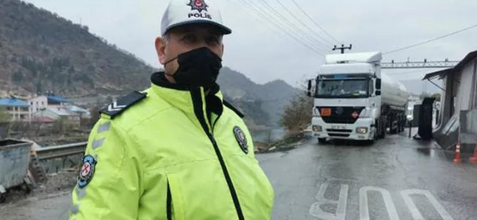 Trafiği düzenlemiyorlar ama en iyi cezayı kesiyorlar