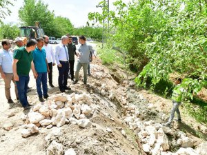 Yeşilyurt'ta çevre düzenlemeleri devam ediyor