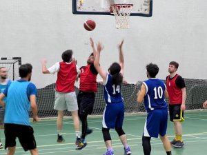 Basketbol şampiyonasında Tıp Fakültesi birinci