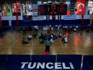 "Oturarak Voleybol Uluslararası 1. Munzur Turnuvası" başladı