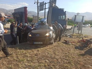 Malatya’da iki araç çarpıştı: 1 yaralı