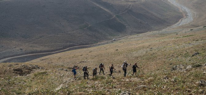 Munzur Dağları'nın 3 bin rakımlı zirveleri dağcıların rotasında