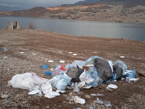 Tatbikat yaptılar, çöpleri bıraktılar