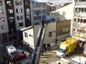 Baca yangını, büyümeden söndürüldü