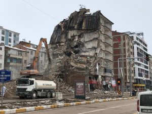 Elazığ’da ağır hasarlı bina sayısı 4 bin 636 oldu