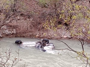 38 gün önce çaya uçan araç bulundu