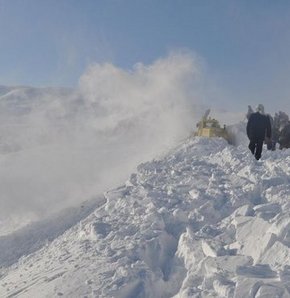 Van'da çığ faciası