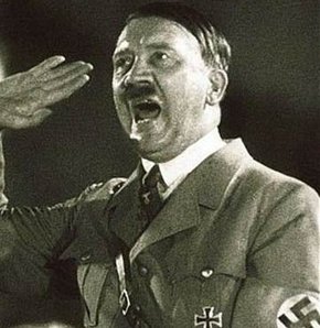 Hitler'e ait 7 tablo bulundu