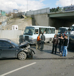 E-5 trafiğini felç eden kaza