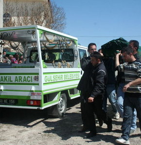 Sobadan zehirlenen Aydın ailesi toprağa verildi