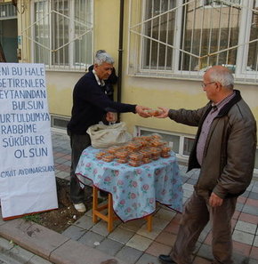 Beni bu hale getirenler şeytanından bulsun