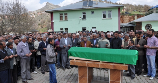 Baba Bertal Son Yolculuğuna Uğurlandı