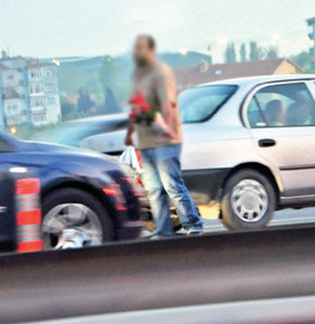 Otoyol satıcılarının şeytani numarası!