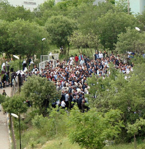 AK Parti'li Kılınç susturuculu tabancayla öldürülmüş