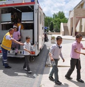 Süt içen 13 çocuk hastaneye kaldırıldı