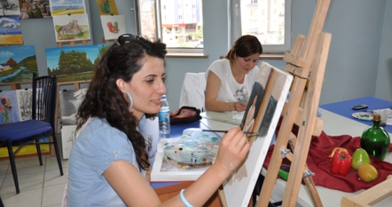 Tunceli’de Resim, Heykel ve Fotoğrafçılık Kursuna büyük ilgi