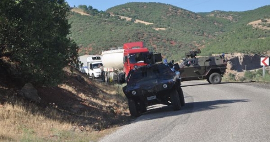 Tunceli’de zırhlı araca roketatarlı saldırı