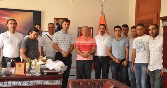 Dersimspor’dan Rektöre ziyaret