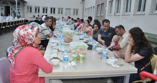 Rektör Boztuğ’dan iftar yemeği