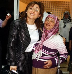 Bakan Fatma Şahin annesini kaybetti