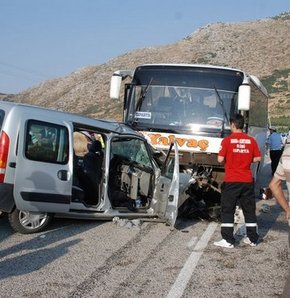 Isparta'da feci trafik kazası