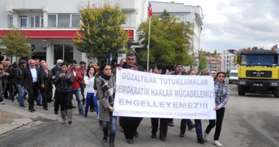 Tunceli'de Gözaltı Protestosu