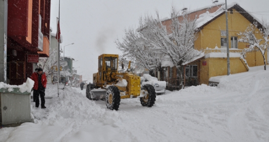 Pülümür’de Yoğun Kar Yağışı