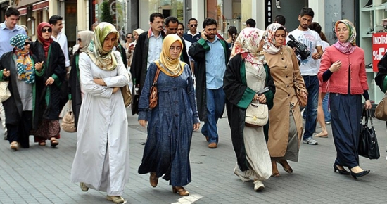 18 Barodan Başörtü Kararına Destek