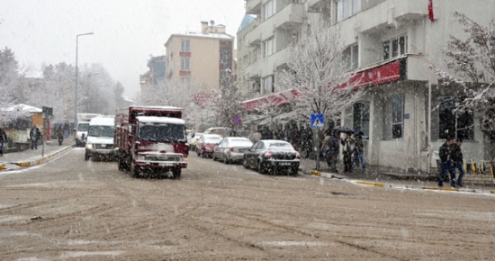 Kar Yağışı Etkili Oldu