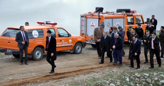 Munzur Çayı’na düşen Metin’i arama çalışmaları sürüyor