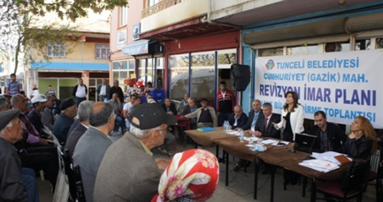 Cumhuriyet Mahallesinde İmar Toplantısı