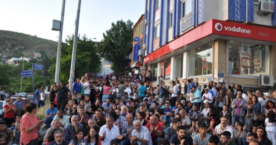 Tunceli'de binlerce kişi Gezi Parkı protestosu için sokaklara döküldü