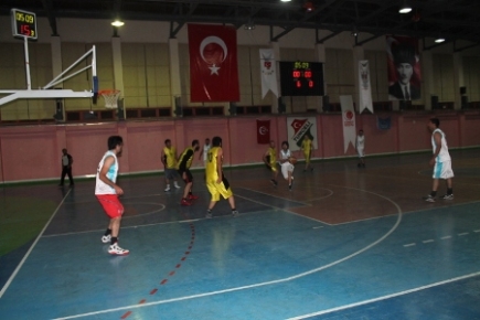 Büyükler Basketbol Ligi Başladı