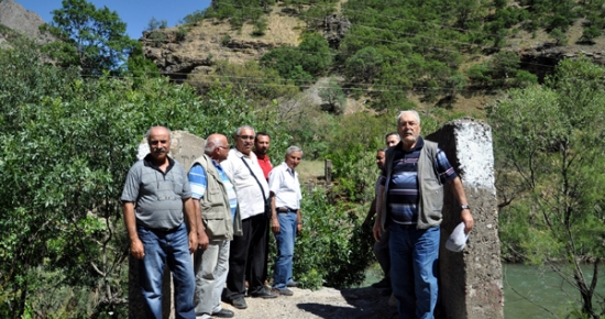 19 yıldan beri gidemedikleri köylerine dönmek istiyorlar